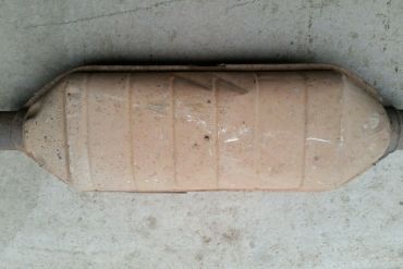 Викуп каталізатора 25104588 Large GM Марка автомобіля General Motors     Вставка каталізатора Кераміка Тип палива Бензин