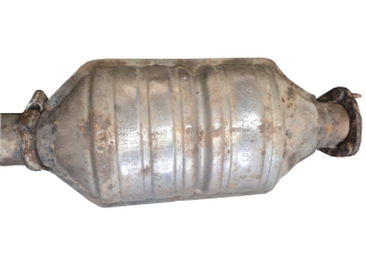 Викуп каталізатора 6842941 2236809001 Zeuna Starker Марка автомобіля Volvo     Вставка каталізатора Кераміка Тип палива Бензин Каталітична марка Zeuna Starker