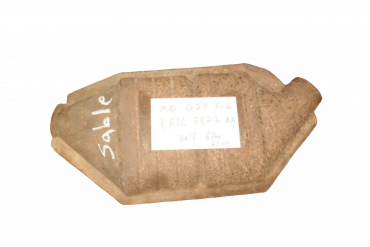 Викуп каталізатора YF1C 5E212 AD M 0 061 ALM / Марка автомобіля Ford     Вставка каталізатора Кераміка Тип палива Бензин