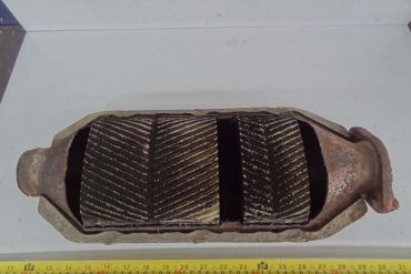 Викуп каталізатора 7L Diesel Марка автомобіля Mitsubishi Модель автомобіля Mitsubishi Pajero 3.2D   Вставка каталізатора Кераміка Тип палива Бензин