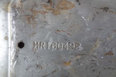 Викуп каталізатора 3X MR160492 Марка автомобіля Mitsubishi     Вставка каталізатора Кераміка Тип палива Бензин