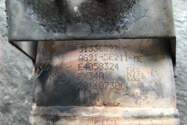 Викуп каталізатора AG91-5E211-ME Code : 31336897 Марка автомобіля Ford|Volvo     Вставка каталізатора Кераміка Тип палива Бензин