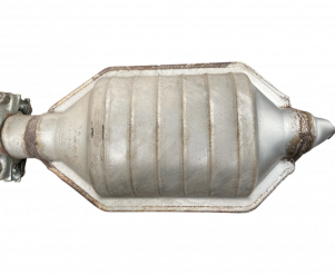 Викуп каталізатора 103R -0022799 VC003 / Aftermarket Марка автомобіля Citroën|Peugeot Модель автомобіля Peugeot 206 1.4i Рік автомобіля 1999 Вставка каталізатора Кераміка Тип палива Бензин