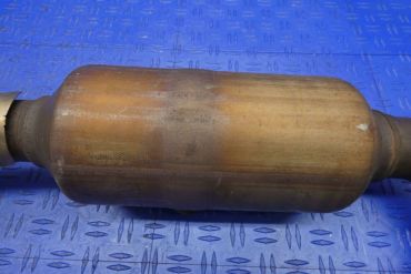 Викуп каталізатора GL34-5E214-NC  FoMoCo Марка автомобіля Ford Модель автомобіля Ford F150 5.0L   Вставка каталізатора Кераміка Тип палива Бензин Каталітична марка FoMoCo