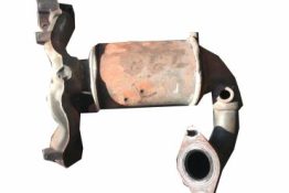 Викуп каталізатора 2S61-5G232-PE 113 8689 FoMoCo Марка автомобіля Ford     Вставка каталізатора Кераміка Тип палива Бензин Каталітична марка FoMoCo