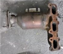 Викуп каталізатора DB53-5F297-AA  FoMoCo Марка автомобіля Ford     Вставка каталізатора Кераміка Тип палива Бензин Каталітична марка FoMoCo