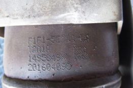 Викуп каталізатора F1F1-5E211-LA T2A1A FoMoCo Марка автомобіля Ford     Вставка каталізатора Кераміка Тип палива Бензин Каталітична марка FoMoCo