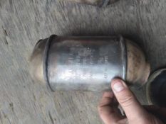 Викуп каталізатора KT A006 A2024900636 Zeuna Starker Марка автомобіля Mercedes Benz     Вставка каталізатора Кераміка Тип палива Бензин Каталітична марка Zeuna Starker