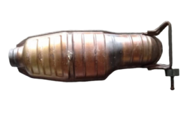 Викуп каталізатора 30622077 2351 / 04W133 Faurecia Марка автомобіля Volvo     Вставка каталізатора Кераміка Тип палива Бензин Каталітична марка Faurecia