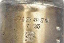 Викуп каталізатора KT 0385 A2384902700 Марка автомобіля Mercedes Benz Модель автомобіля Mercedes Benz C-Class W205 - 2.0CGI Рік автомобіля 2020 Вставка каталізатора Кераміка Тип палива Бензин