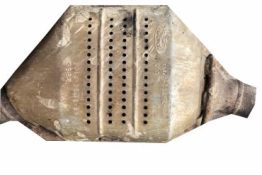 Викуп каталізатора 93FB-5E242-AA 93FB-5E212-BA Марка автомобіля Ford Модель автомобіля Ford Fiesta III - 1.1 (40 kw / 55 hp) - GFJ   Вставка каталізатора Кераміка Тип палива Бензин