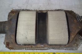 Викуп каталізатора 1275641 2496 / ND2GO/ SIZE 6/ GERMANY Zeuna Starker Марка автомобіля Volvo     Вставка каталізатора Кераміка Тип палива Бензин Каталітична марка Zeuna Starker