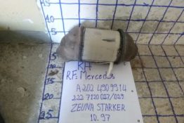 Викуп каталізатора A2024909914 2227120027/029 Марка автомобіля Mercedes Benz Модель автомобіля Mercedes Benz CLK-Class 320   Вставка каталізатора Кераміка Тип палива Бензин