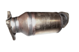 Викуп каталізатора 8W0131703C 8W0178BA  Eberspächer Марка автомобіля Audi|Volkswagen Модель автомобіля Audi A4 8W - 2.0 TFSI B8 - 3.2 TFSI Рік автомобіля 2017 Вставка каталізатора Кераміка Тип палива Бензин Каталітична марка Eberspächer