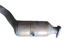 Викуп каталізатора 4F0131701GH 4F0178GA/ES Марка автомобіля Audi|Volkswagen Модель автомобіля Audi A6 3.2 (4F)|Audi A4 B7 - 3.2   Вставка каталізатора Кераміка Тип палива Бензин