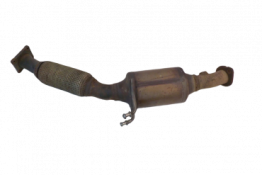 Викуп каталізатора 1K0131701EG 1K0178GC Марка автомобіля Audi|Volkswagen Модель автомобіля Volkswagen Caddy III 2.0 FSI   Вставка каталізатора Кераміка Тип палива Бензин