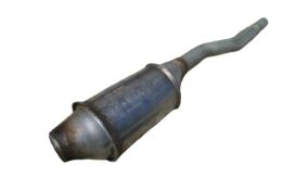 Викуп каталізатора 165253702 176131701 / DS1381005 Марка автомобіля Audi|Volkswagen     Вставка каталізатора Кераміка Тип палива Бензин