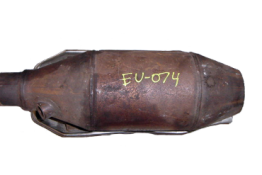 Викуп каталізатора 1J0131701FA 1J0178EA Марка автомобіля Audi|Volkswagen     Вставка каталізатора Кераміка Тип палива Бензин