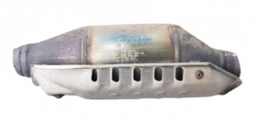 Викуп каталізатора 1J0131701KA 1J0178KA Марка автомобіля Audi|Volkswagen     Вставка каталізатора Кераміка Тип палива Бензин