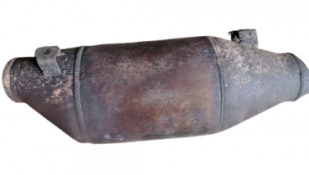 Викуп каталізатора 1J0131701KB Марка автомобіля Audi|Volkswagen     Вставка каталізатора Кераміка Тип палива Бензин