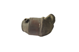 Викуп каталізатора 1K0131690BB 1K0166DA Марка автомобіля Audi|Volkswagen     Вставка каталізатора Кераміка Тип палива Бензин