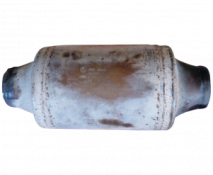 Викуп каталізатора 1K0131701DL Марка автомобіля Audi|Volkswagen     Вставка каталізатора Кераміка Тип палива Бензин