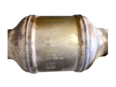 Викуп каталізатора 2Q0131701AD 2Q0178BA Марка автомобіля Audi|Volkswagen     Вставка каталізатора Кераміка Тип палива Бензин