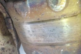 Викуп каталізатора 3F1C 5F299 BB Марка автомобіля Ford Модель автомобіля Ford Taurus 3.0   Вставка каталізатора Кераміка Тип палива Бензин