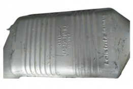 Викуп каталізатора 4A0131701BJ 4A0178P Марка автомобіля Audi|Volkswagen     Вставка каталізатора Кераміка Тип палива Бензин