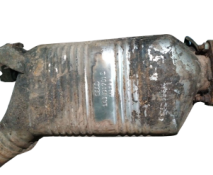 Викуп каталізатора 4A0131701Q 4A0118B Марка автомобіля Audi|Volkswagen     Вставка каталізатора Кераміка Тип палива Бензин