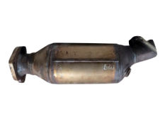 Викуп каталізатора 4F0131701AR 4F0178EB Марка автомобіля Audi|Volkswagen     Вставка каталізатора Кераміка Тип палива Бензин