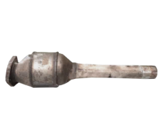 Викуп каталізатора 6K0131701T Марка автомобіля Audi|Volkswagen     Вставка каталізатора Кераміка Тип палива Бензин