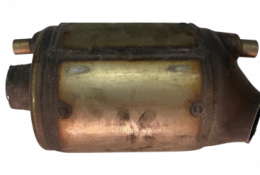 Викуп каталізатора 7E0131902F 7E0131731 Марка автомобіля Audi|Volkswagen     Вставка каталізатора Кераміка Тип палива Бензин