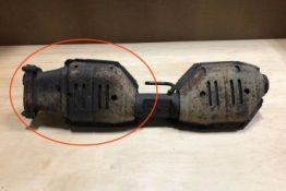 Викуп каталізатора 1L24 5E212 AB (FRONT) Марка автомобіля Ford     Вставка каталізатора Кераміка Тип палива Бензин