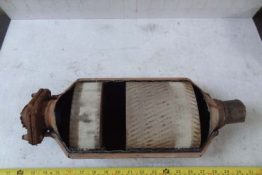 Викуп каталізатора FS05 Марка автомобіля Mazda     Вставка каталізатора Кераміка Тип палива Бензин