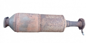 Викуп каталізатора 60652862 73709082 2257300100 Zeuna Starker Марка автомобіля Alfa Romeo|Fiat|Lancia     Вставка каталізатора Кераміка Тип палива Бензин Каталітична марка Zeuna Starker