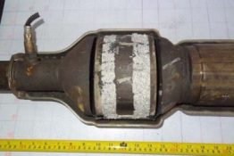 Викуп каталізатора 30617371 223 8104 001