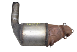 Викуп каталізатора 55215012 55192776 Марка автомобіля Alfa Romeo|Fiat|Lancia Модель автомобіля Fiat Idea 1.9 Multijet|Fiat Doblo II - 1.3 Multijet (66 kw / 90 hp)|Lancia Musa 1.9 Multijet   Вставка каталізатора Кераміка Тип палива Бензин