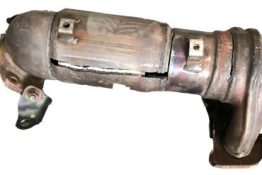 Викуп каталізатора 2AZ No Code 1 Sensor Марка автомобіля Toyota Модель автомобіля Toyota Wish   Вставка каталізатора Кераміка Тип палива Бензин