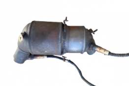 Викуп каталізатора 2428927002 2428927009/1 Марка автомобіля Alfa Romeo|Fiat|Lancia     Вставка каталізатора Кераміка Тип палива Бензин