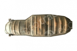 Викуп каталізатора 8603098 08w165 Faurecia Марка автомобіля Volvo     Вставка каталізатора Кераміка Тип палива Бензин Каталітична марка Faurecia