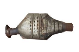 Викуп каталізатора 92AB-5E211-FL 92AB-5E242-CA Марка автомобіля Ford     Вставка каталізатора Кераміка Тип палива Бензин