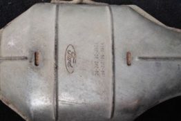 Викуп каталізатора 93BB-5E212-BF 93BB-5E242-BC Марка автомобіля Ford     Вставка каталізатора Кераміка Тип палива Бензин