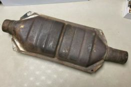Викуп каталізатора E1TE-MB NKJKJ-2-022 Марка автомобіля Ford     Вставка каталізатора Кераміка Тип палива Бензин