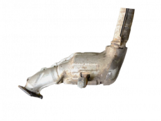 Викуп каталізатора 2709 Марка автомобіля Subaru Модель автомобіля Subaru Impreza   Вставка каталізатора Кераміка Тип палива Бензин