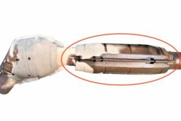 Викуп каталізатора F65A 5G218 AF (REAR) M6 U66 NIL Марка автомобіля Ford     Вставка каталізатора Кераміка Тип палива Бензин