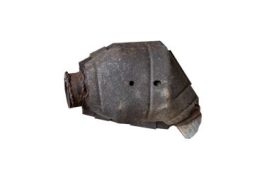 Викуп каталізатора F75A 5E214 GF (REAR) WAG F75A5E214GF Марка автомобіля Ford     Вставка каталізатора Кераміка Тип палива Бензин