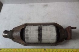 Викуп каталізатора U2JJ18 Марка автомобіля Hyundai|Kia   Рік автомобіля 2006 Вставка каталізатора Кераміка Тип палива Бензин