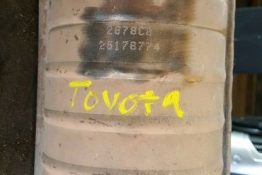 Викуп каталізатора 25178774 Марка автомобіля Toyota     Вставка каталізатора Кераміка Тип палива Бензин