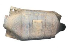 Викуп каталізатора MAN 96AS1 Марка автомобіля Ford     Вставка каталізатора Кераміка Тип палива Бензин